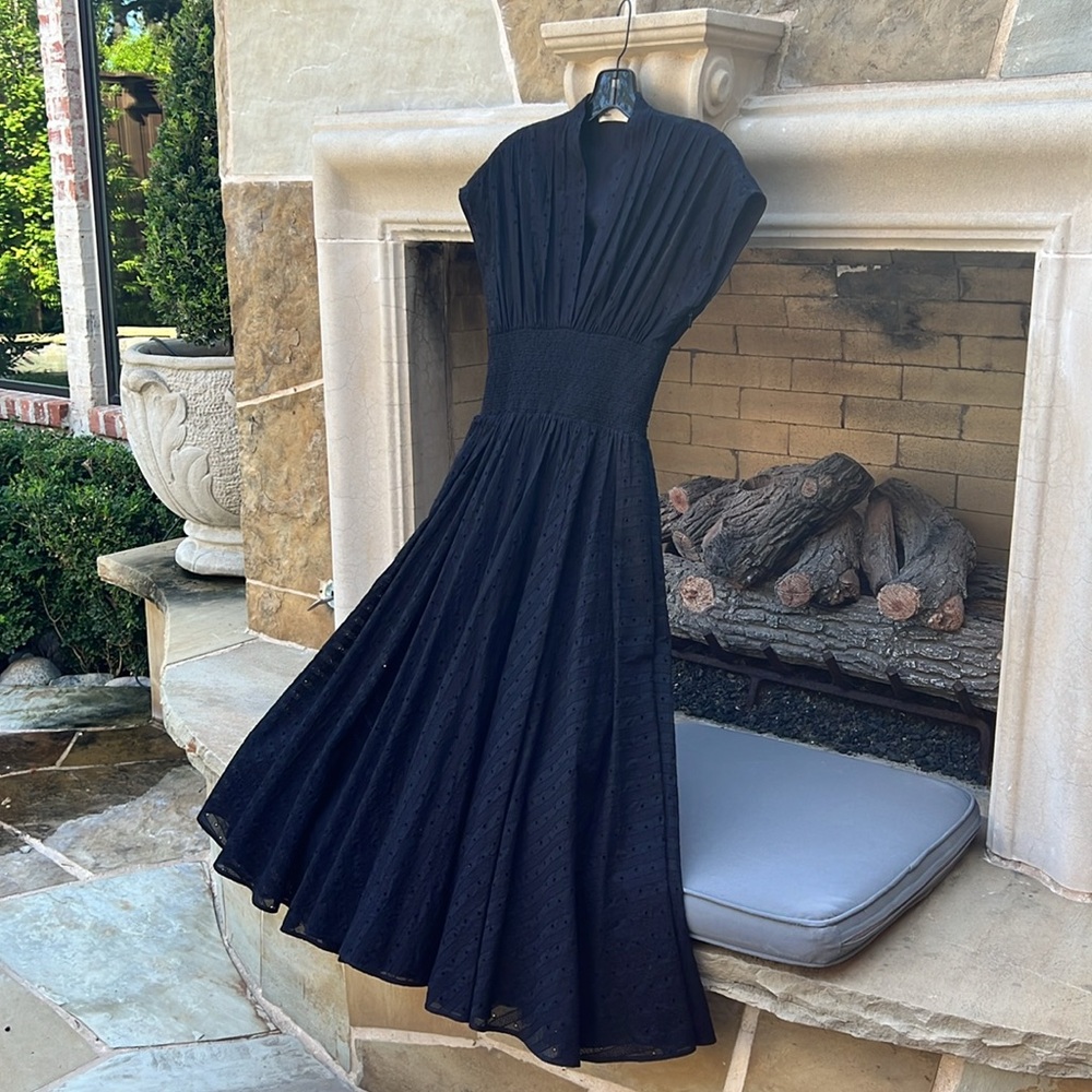 Tory Burch Black Pleated V-Neck Midi Dress - Picture 3 of 8
